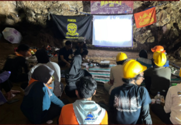 Safety briefing before a caving expedition